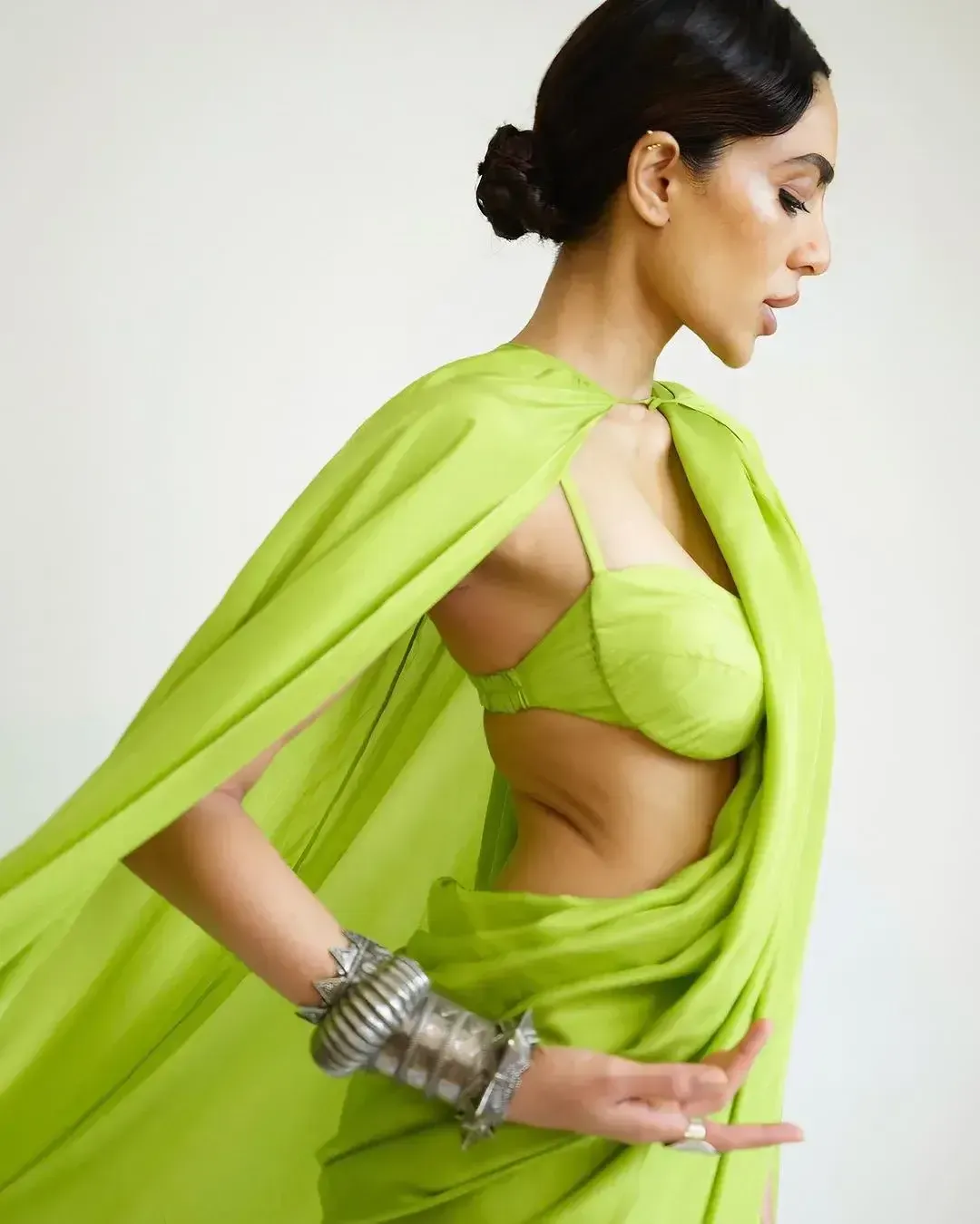 Bollywood Actress Sobhita Dhulipala Images in Green Saree